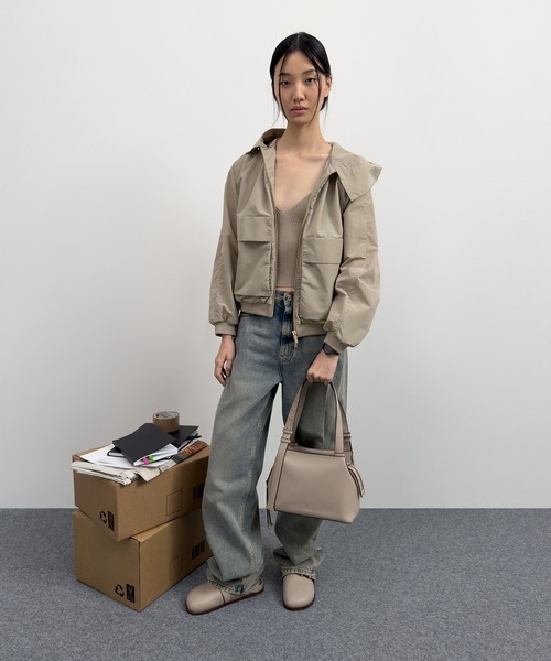ARMANI EXCHANGE(アルマーニエクスチェンジ)の「【A|X アルマーニ エクスチェンジ】ビッグポケット フーデッドブルゾンジャケット(ブルゾン・レディース・ブラック/サンドベージュ・LARGE/MEDIUM/SMALL/X-SMALL)」の10枚目の写真