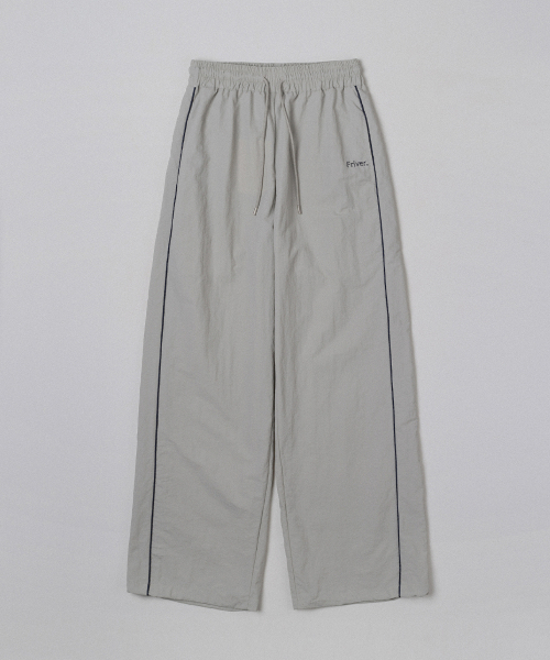 FRIVER07（フリバー07）の「Side line nylon string pants [FRSP06PT04]_Gray（スウェットパンツ・レディース・ライトグレー・FREE）」の2枚目の写真