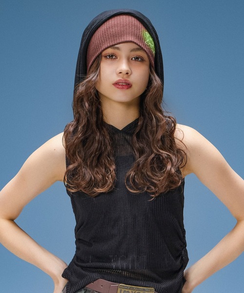 X-girl(エックスガール)の「XG LOGO BEANIE(ニットキャップ/ビーニー・レディース・ブラック/ブラウン・ONE SIZE)」の3枚目の写真