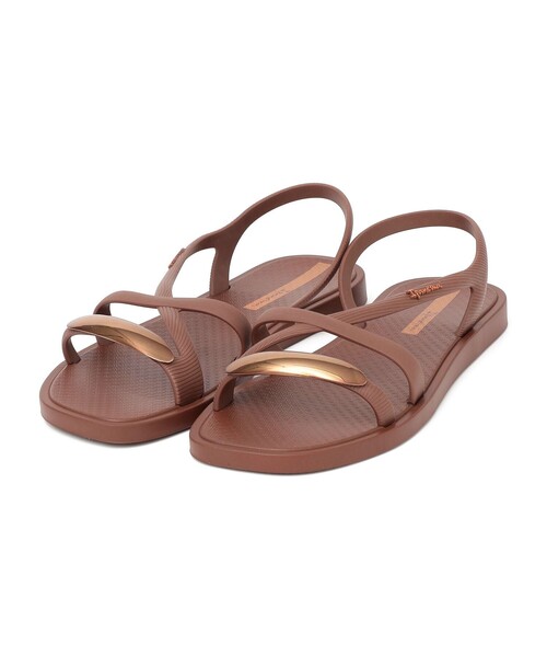 IPANEMA(イパネマ)の「Ipanema: GO CHIC クロス ストラップ ビーチサンダル(サンダル・レディース・ブラック/ブラウン・S/M)」の2枚目の写真