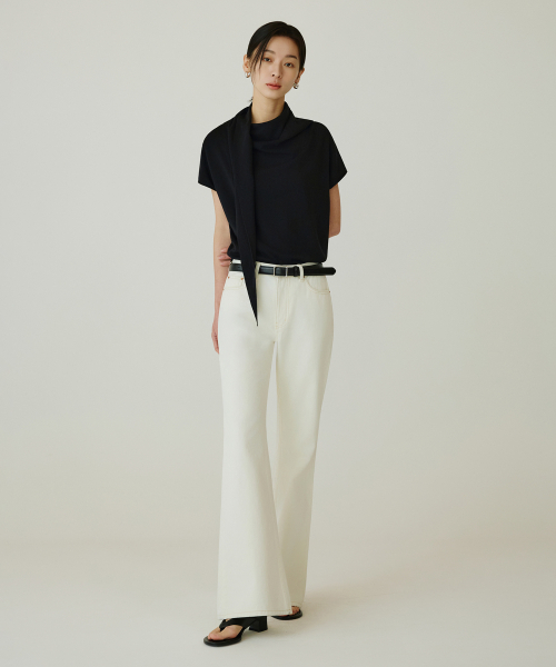 SIYAZU(シヤジュ)の「SIJN6112 アーバンブーツカットカラー デニム_Ivory(デニムパンツ・レディース・アイボリー・SMALL/MEDIUM/LARGE)」の3枚目の写真