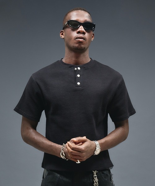 ANDER HUNK（アンダーハンク）の「Metal Henry neck Thermal T/ メタルヘンリーネックサーマルT（Tシャツ/カットソー・メンズ・レッド系その他/パープル/ブラック/グレー系その他・SMALL/LARGE/MEDIUM）」の16枚目の写真