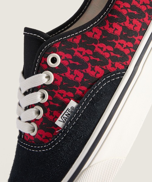 VANS(バンズ)の「オーセンティック / Authentic BLACK/RACING RED VN000EGABRR1(スニーカー・メンズ・ブラック×レッド・5/5.5/6/6.5/7/7.5/8/8.5/9/9.5/10/10.5/11/11.5/12)」の6枚目の写真