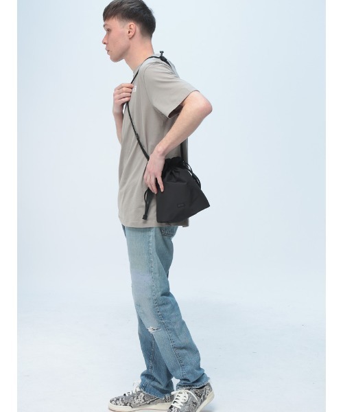 SML(エスエムエル)の「SML (エスエムエル) 巾着バッグ MULTI POCKET DRAWSTRING M テフロン ショルダーバッグ ミニバッグ ドローストリングバッグ K904094(ショルダーバッグ・メンズ・グレー/ブラック/グリーン・ONE SIZE)」の7枚目の写真