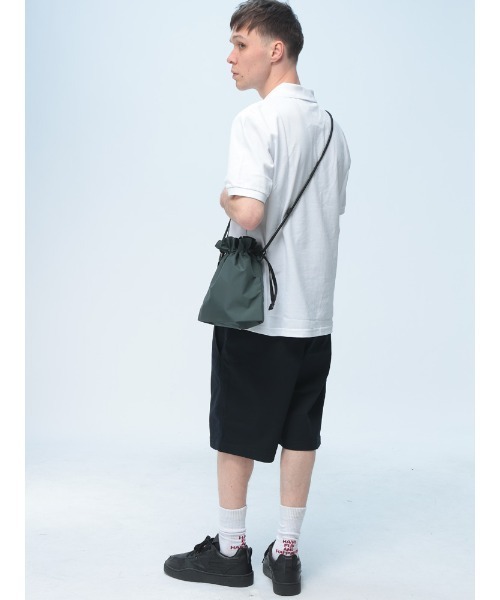 SML(エスエムエル)の「SML (エスエムエル) 巾着バッグ MULTI POCKET DRAWSTRING M テフロン ショルダーバッグ ミニバッグ ドローストリングバッグ K904094(ショルダーバッグ・メンズ・グレー/ブラック/グリーン・ONE SIZE)」の10枚目の写真
