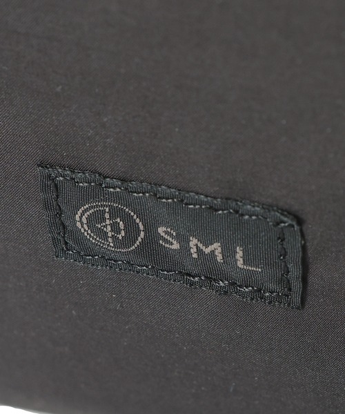 SML(エスエムエル)の「SML (エスエムエル) 巾着バッグ MULTI POCKET DRAWSTRING M テフロン ショルダーバッグ ミニバッグ ドローストリングバッグ K904094(ショルダーバッグ・メンズ・グレー/ブラック/グリーン・ONE SIZE)」の9枚目の写真