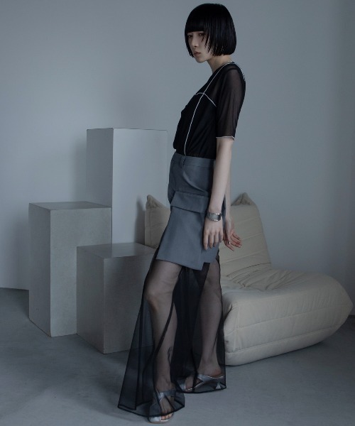 VACANCY(ヴァカンシー)の「コルセットライク配色シアートップス(Tシャツ/カットソー・レディース・ブルー/ブラック/レッド・FREE)」の9枚目の写真