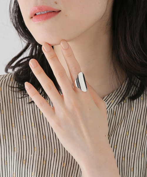 IRIS47(イリスフォーセブン)の「【IRIS47/イリスフォーセブン 】scale ring SS:リング(リング・レディース・シルバー・13/11/15 )」の1枚目の写真