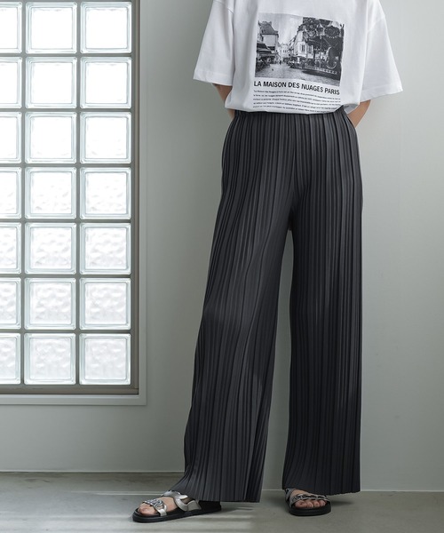 mili an deni(ミリアンデニ)の「セルフカットプリーツパンツ(その他パンツ・レディース・アッシュグレー/チャコールグレー/ブラック・M)」の14枚目の写真