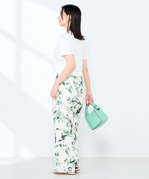 NOLLEY’S Sophi(ノーリーズソフィ)の「ウォッシャブルフラワープリントイージーパンツ(その他パンツ・レディース・ホワイト系その他4・38/36/34)」の6枚目の写真