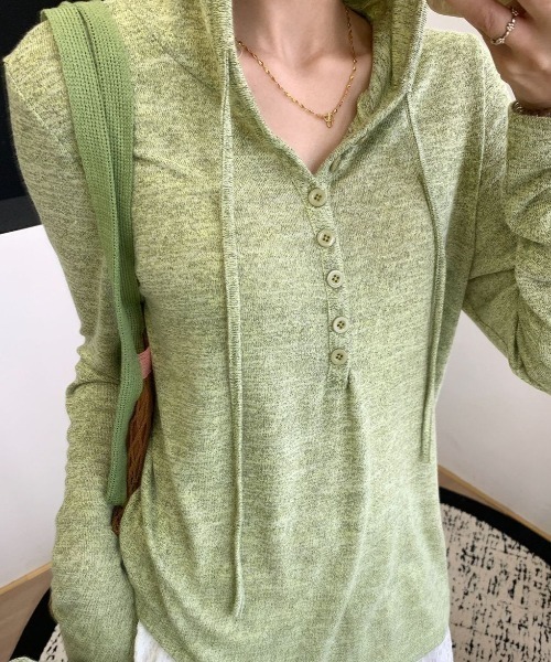 GEMEDA（ジェメダ）の「薄手フード付きヘンリーネック長袖トップス（Tシャツ/カットソー・レディース・ダークグレー/グレー/グリーン・M）」の12枚目の写真