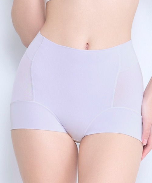 BRADELIS NEWYORK(ブラデリスニューヨーク)の「森みなのオーガニックコットン混エアリーショーツ26 モアナモリーズ ブラデリス 補正下着 補整(ショーツ・レディース・ブラック/オレンジ系/グリーン系/ラベンダー/グレイッシュベージュ・LL/L/M/5L/4L/3L/S)」の4枚目の写真