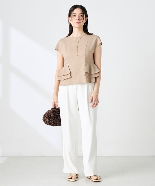 NOLLEY’S(ノーリーズ)の「ウォッシャブル麻調ペプラムブラウス(シャツ/ブラウス・レディース・ネイビー/ベージュ・36/38)」の5枚目の写真