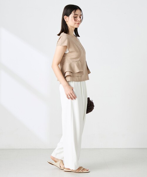 NOLLEY’S(ノーリーズ)の「ウォッシャブル麻調ペプラムブラウス(シャツ/ブラウス・レディース・ネイビー/ベージュ・36/38)」の9枚目の写真