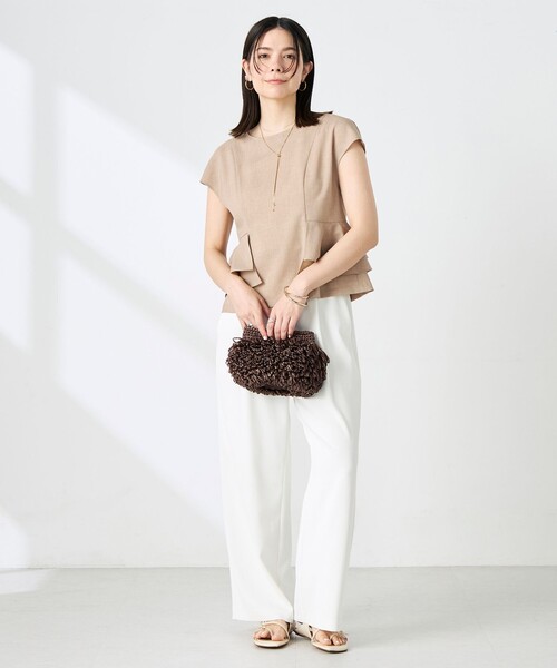 NOLLEY’S(ノーリーズ)の「ウォッシャブル麻調ペプラムブラウス(シャツ/ブラウス・レディース・ネイビー/ベージュ・36/38)」の10枚目の写真