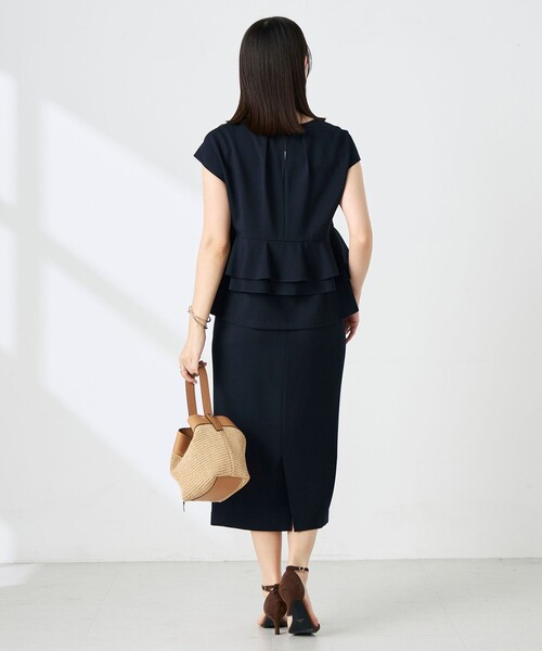 NOLLEY’S(ノーリーズ)の「ウォッシャブル麻調ペプラムブラウス(シャツ/ブラウス・レディース・ネイビー/ベージュ・36/38)」の21枚目の写真