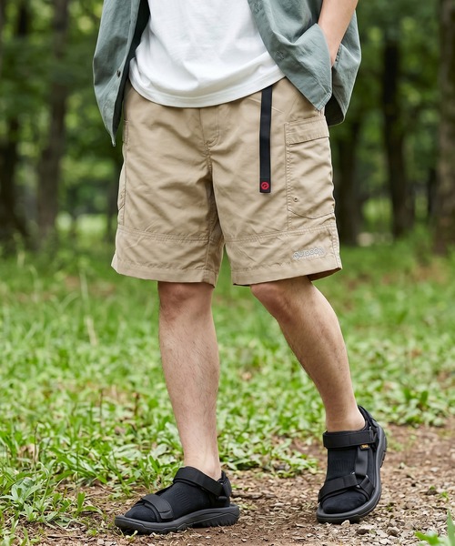 OUTDOOR PRODUCTS(アウトドアプロダクツ)の「【78】【OUTDOOR PRODUCTS/アウトドアプロダクツ】ブランドロゴ刺繍 ポリピーチ ダブルポケット カーゴショートパンツ/ハーフパンツ/水陸両用/接触冷感(その他パンツ・メンズ・カーキ/ベージュ/ネイビー・M/L/XL)」の2枚目の写真