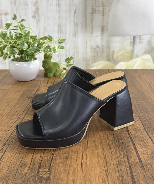 LUGG NAGG(ラグナグ)の「【A.K.R】【8.5㎝アップ】チャンキーヒールサンダル【厚底】(サンダル・レディース・ホワイト/ブラック・S/M/L/LL)」の8枚目の写真