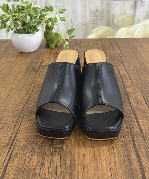 LUGG NAGG(ラグナグ)の「【A.K.R】【8.5㎝アップ】チャンキーヒールサンダル【厚底】(サンダル・レディース・ホワイト/ブラック・S/M/L/LL)」の10枚目の写真