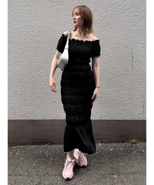 LAGUNAMOON(ラグナムーン)の「シャーリングカット3WAYワンピース 【夏服】(ワンピース・レディース・ブラック/アイボリー・MEDIUM/SMALL)」の9枚目の写真
