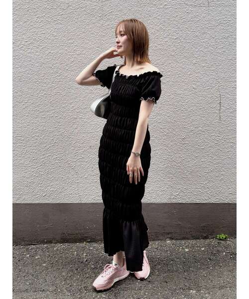 LAGUNAMOON(ラグナムーン)の「シャーリングカット3WAYワンピース 【夏服】(ワンピース・レディース・ブラック/アイボリー・MEDIUM/SMALL)」の11枚目の写真