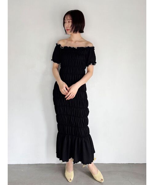 LAGUNAMOON(ラグナムーン)の「シャーリングカット3WAYワンピース 【夏服】(ワンピース・レディース・ブラック/アイボリー・MEDIUM/SMALL)」の17枚目の写真