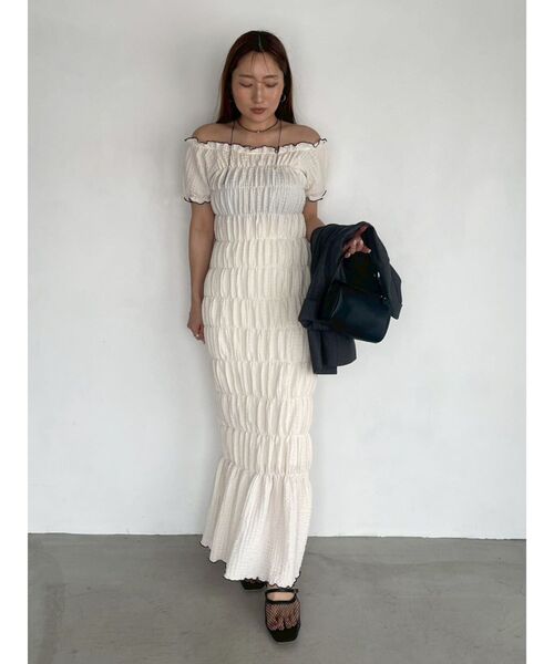 LAGUNAMOON(ラグナムーン)の「シャーリングカット3WAYワンピース 【夏服】(ワンピース・レディース・ブラック/アイボリー・MEDIUM/SMALL)」の21枚目の写真