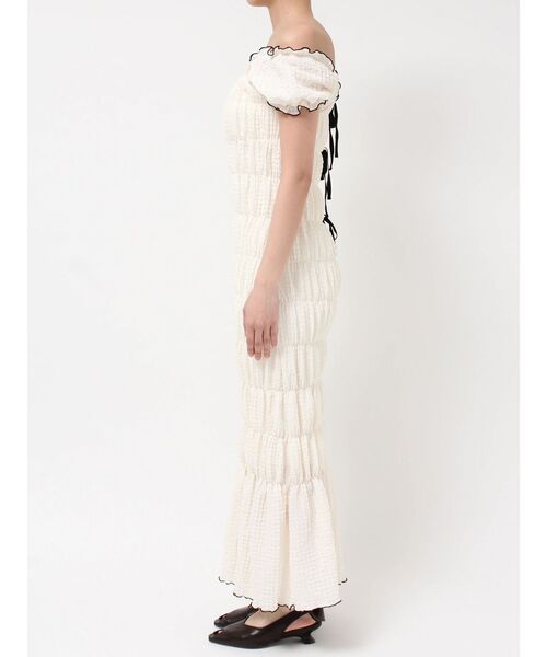 LAGUNAMOON(ラグナムーン)の「シャーリングカット3WAYワンピース 【夏服】(ワンピース・レディース・ブラック/アイボリー・MEDIUM/SMALL)」の9枚目の写真