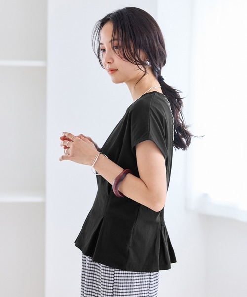 VIS（ビス）の「ウエストタックデザインTシャツ（Tシャツ/カットソー・レディース・ピンク/ホワイト/ブラック/ダークブラウン・FREE）」の2枚目の写真