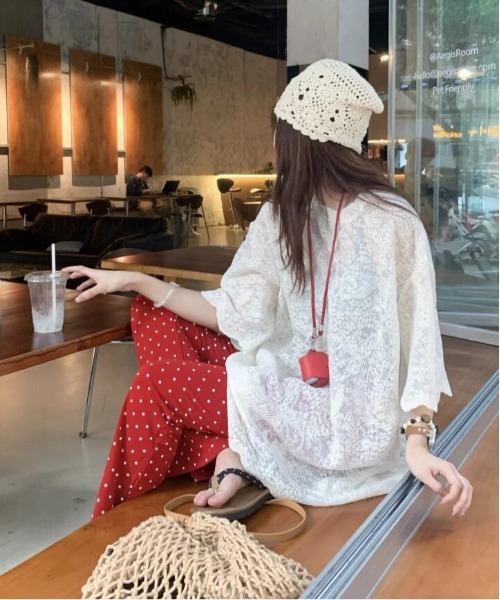 gossip!ロサンゼルス(ゴシップロサンゼルス)の「Y2K 総レース透け感 フラワー刺繍 トップス(Tシャツ/カットソー・レディース・ベージュ・M)」の8枚目の写真