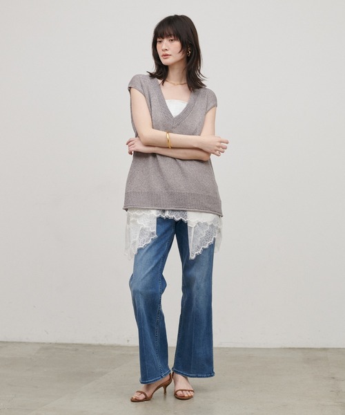 LARUTA（ラルータ）の「【LARUTA】［WEB限定］ドライタッチシアーVネックノースリ（ベスト・レディース・アイボリー/グレイッシュベージュ/ブラック/グレー・FREE）」の8枚目の写真