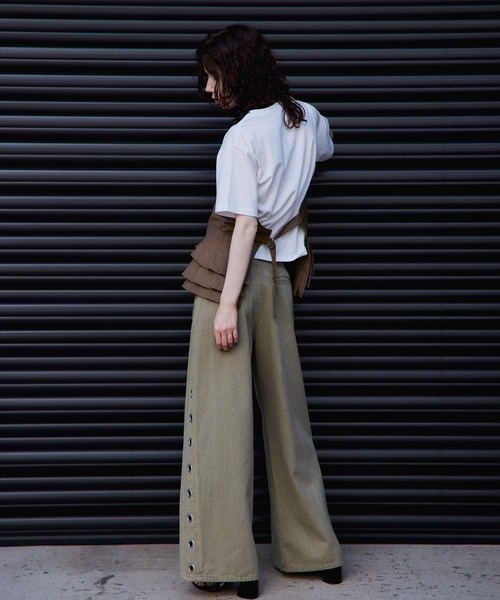 MAISON SPECIAL(メゾンスペシャル)の「Wrap Pleats Dock T-Shirt/ラッププリーツドッキングTシャツ(Tシャツ/カットソー・レディース・ブラック/グレー/モカ・FREE)」の17枚目の写真