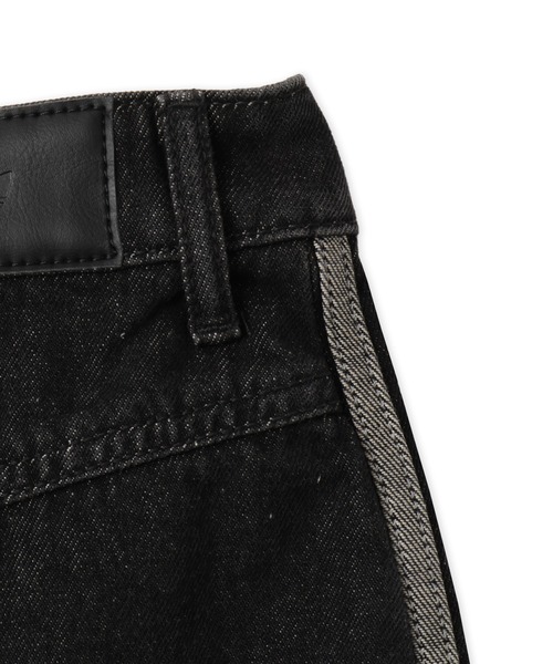 adidas(アディダス)の「adidas 3 STRIPES MINI SKIRT DENIM / アディダス 3 ストライプス ミニスカート デニム(デニムスカート・レディース・ブラック・L/M/S)」の7枚目の写真