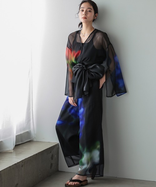 Callarus（カラルス）の「シアープリントデザインパンツ浴衣4点セット（トッパーブラウス＋パンツ＋帯＋ベルト）〔Callarus〕（浴衣・レディース・ブラック系・FREE）」の2枚目の写真