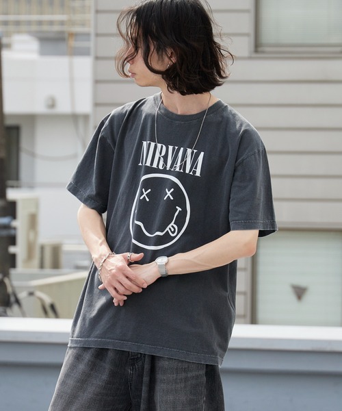 GOOD ROCK SPEED（グッドロックスピード）の「GOOD ROCK SPEED/グッドロックスピード NIRVANA Smile Art Graphic T-Shirt 丸胴クルーネックTシャツ バンドT メンズ レディース ユニセックス 秋 秋服 2026年秋冬（Tシャツ/カットソー・メンズ・チャコール・S/M/L/XL）」の12枚目の写真