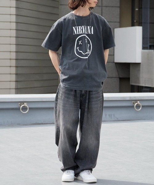 GOOD ROCK SPEED（グッドロックスピード）の「GOOD ROCK SPEED/グッドロックスピード NIRVANA Smile Art Graphic T-Shirt 丸胴クルーネックTシャツ バンドT メンズ レディース ユニセックス 秋 秋服 2026年秋冬（Tシャツ/カットソー・メンズ・チャコール・S/M/L/XL）」の14枚目の写真