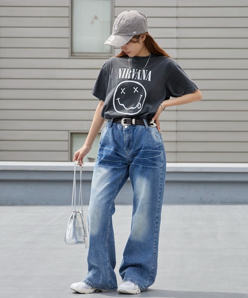GOOD ROCK SPEED（グッドロックスピード）の「GOOD ROCK SPEED/グッドロックスピード NIRVANA Smile Art Graphic T-Shirt 丸胴クルーネックTシャツ バンドT メンズ レディース ユニセックス 秋 秋服 2026年秋冬（Tシャツ/カットソー・メンズ・チャコール・S/M/L/XL）」の7枚目の写真