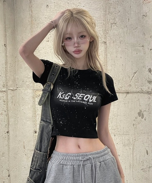 KsG(ケーエスジー)の「kirakiraレタリングクロップドTシャツ(Tシャツ/カットソー・レディース・ブラック・MEDIUM/SMALL)」の4枚目の写真