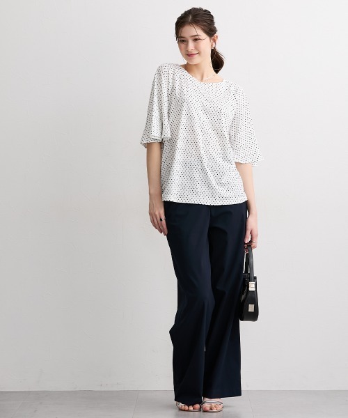 slattgir(スラットジール)の「高身長 ダイヤ柄プリント袖フレアカットソートップス(接触冷感・UVカット)(Tシャツ/カットソー・レディース・ブラック/ホワイト・T5L/T3L/TL/TM/TLL/T4L)」の4枚目の写真