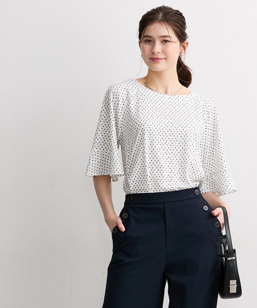 slattgir(スラットジール)の「高身長 ダイヤ柄プリント袖フレアカットソートップス(接触冷感・UVカット)(Tシャツ/カットソー・レディース・ブラック/ホワイト・T5L/T3L/TL/TM/TLL/T4L)」の16枚目の写真