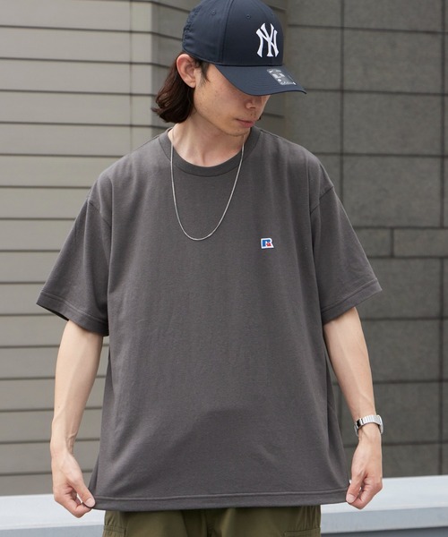 Russell Athletic(ラッセルアスレティック)の「RUSSELL ATHLETIC / ラッセルアスレティック Tri-Blend Jersey Solid T トリブレンド ジャージー ソリッド Tシャツ 半袖 胸元ロゴ ワンポイント 秋 秋服 2026年秋冬(Tシャツ/カットソー・メンズ・チャコールグレー/サックスブルー/ナチュラル・M/L/XL)」の11枚目の写真