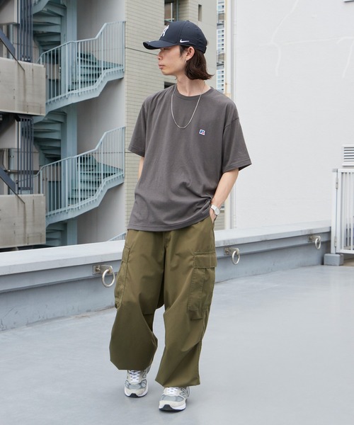 Russell Athletic(ラッセルアスレティック)の「RUSSELL ATHLETIC / ラッセルアスレティック Tri-Blend Jersey Solid T トリブレンド ジャージー ソリッド Tシャツ 半袖 胸元ロゴ ワンポイント 秋 秋服 2026年秋冬(Tシャツ/カットソー・メンズ・チャコールグレー/サックスブルー/ナチュラル・M/L/XL)」の18枚目の写真
