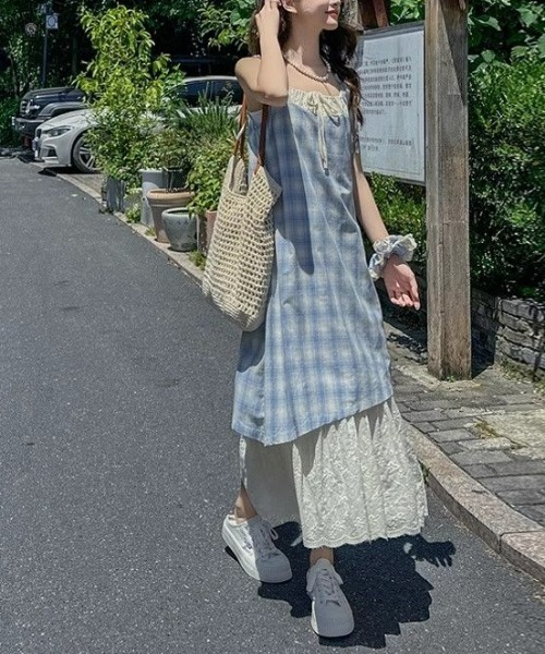 LUCPY(ラクピー)の「ギンガムチェックレイヤードキャミワンピース(ワンピース・レディース・レッド/ブルー・X-LARGE/LARGE/MEDIUM/SMALL)」の3枚目の写真
