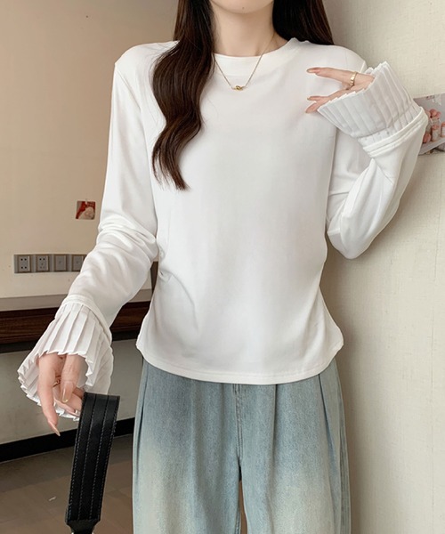 2ly2(トゥーリートゥー)の「プリーツスリーブデザイン 長袖トップス / フェミニン 袖プリーツカットソー(Tシャツ/カットソー・レディース・グレー/ブラック/ホワイト・FREE)」の7枚目の写真