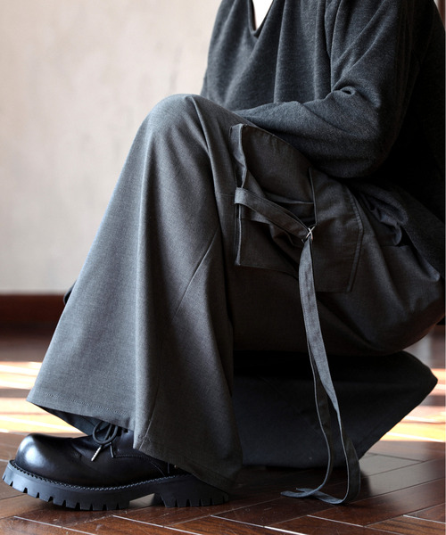 neos(ネオス)の「【neos】ワイド バレル カーゴ スラックス メンズ ワイドパンツ 2タック ルーズシルエット モード 韓国ファッション(スラックス・メンズ・ブラック/グレー・X-LARGE/MEDIUM/LARGE)」の14枚目の写真
