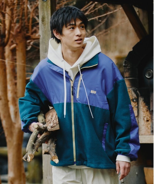 KiU(キウ)の「キウ 軽量フリーストップス パッカブル(その他アウター・レディース・オレンジ系その他/ブラック/グリーン系その他・X-LARGE/LARGE/MEDIUM)」の3枚目の写真