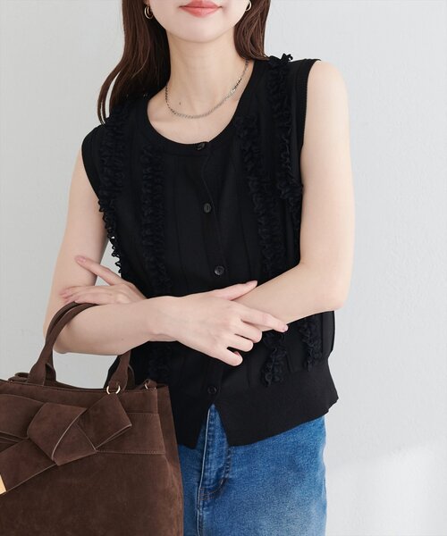 natural couture（ナチュラルクチュール）の「レースデザインノースリニットTOPS（ニット/セーター・レディース・オフホワイト/ブラウン/ブラック・FREE）」の9枚目の写真