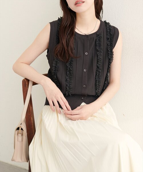 natural couture（ナチュラルクチュール）の「レースデザインノースリニットTOPS（ニット/セーター・レディース・オフホワイト/ブラウン/ブラック・FREE）」の21枚目の写真