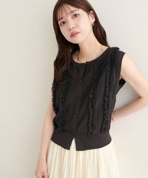 natural couture（ナチュラルクチュール）の「レースデザインノースリニットTOPS（ニット/セーター・レディース・オフホワイト/ブラウン/ブラック・FREE）」の22枚目の写真