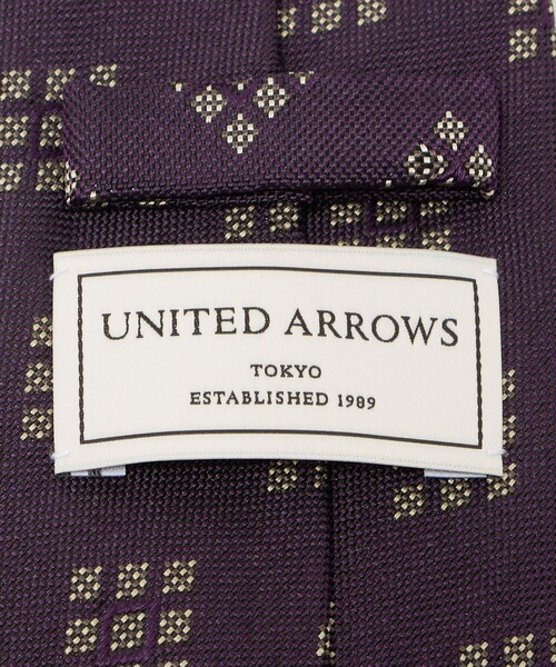 UNITED ARROWS(ユナイテッドアローズ)の「スクエア ジャガード ネクタイ(ネクタイ・メンズ・パープル・FREE)」の5枚目の写真